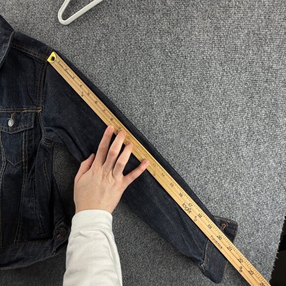 Levis Denim Jacket Boys Size Medium Blue Dark Wash Metal Buttons Classic Cotton - Picture 14 of 15